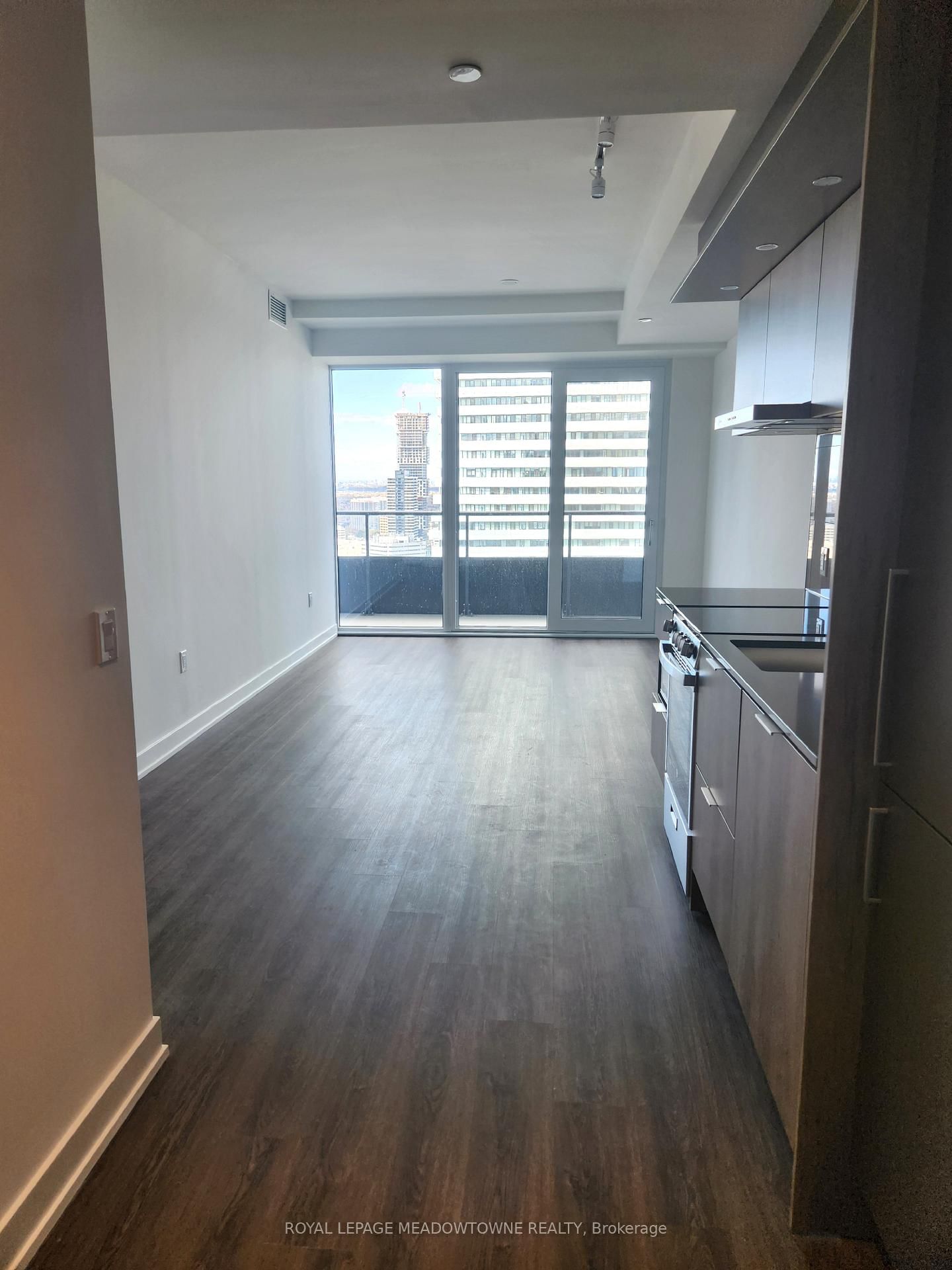 448 Burnhamthorpe Road, Unit 3007 - Photo 6