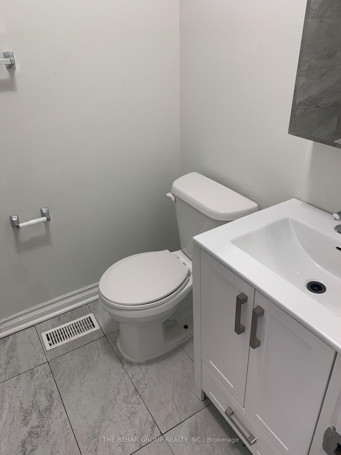 699 Lawrence Avenue W, Unit Unit A - Photo 7