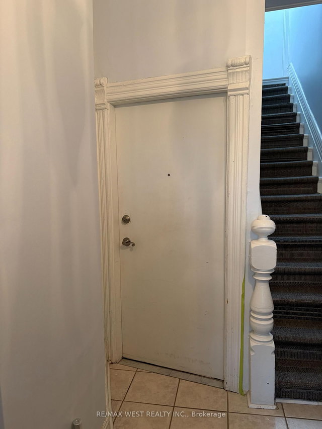 Main/Bsmt - 108 Springhurst Avenue