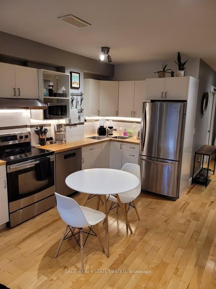 Upper - 108 Pearson Ave, Toronto, M6R 1G5 | Image 3