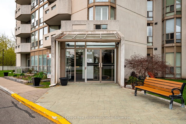 1402 - 20 Mcfarlane Drive
