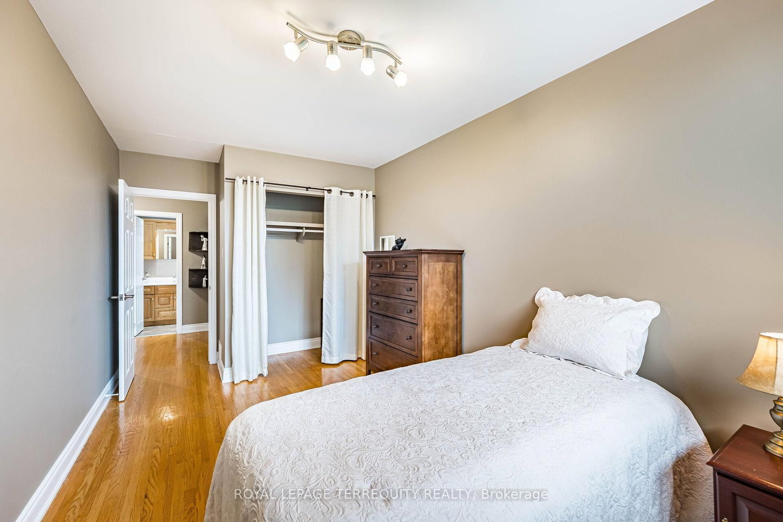 1230 Gripsholm Road • #15 • Mississauga, ON photo 20