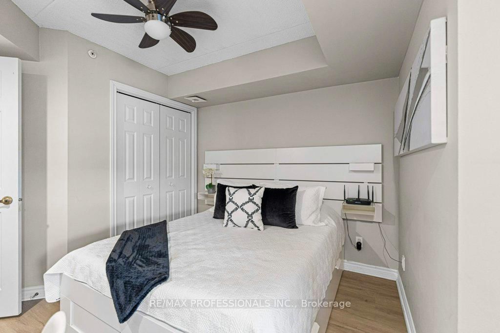 2055 Appleby Line, Unit 106 - Photo 21