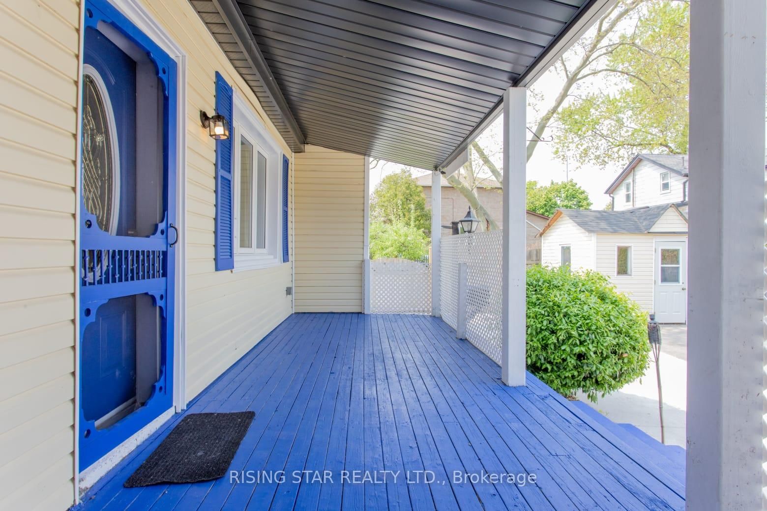 1328 Cawthra Road - Photo 12