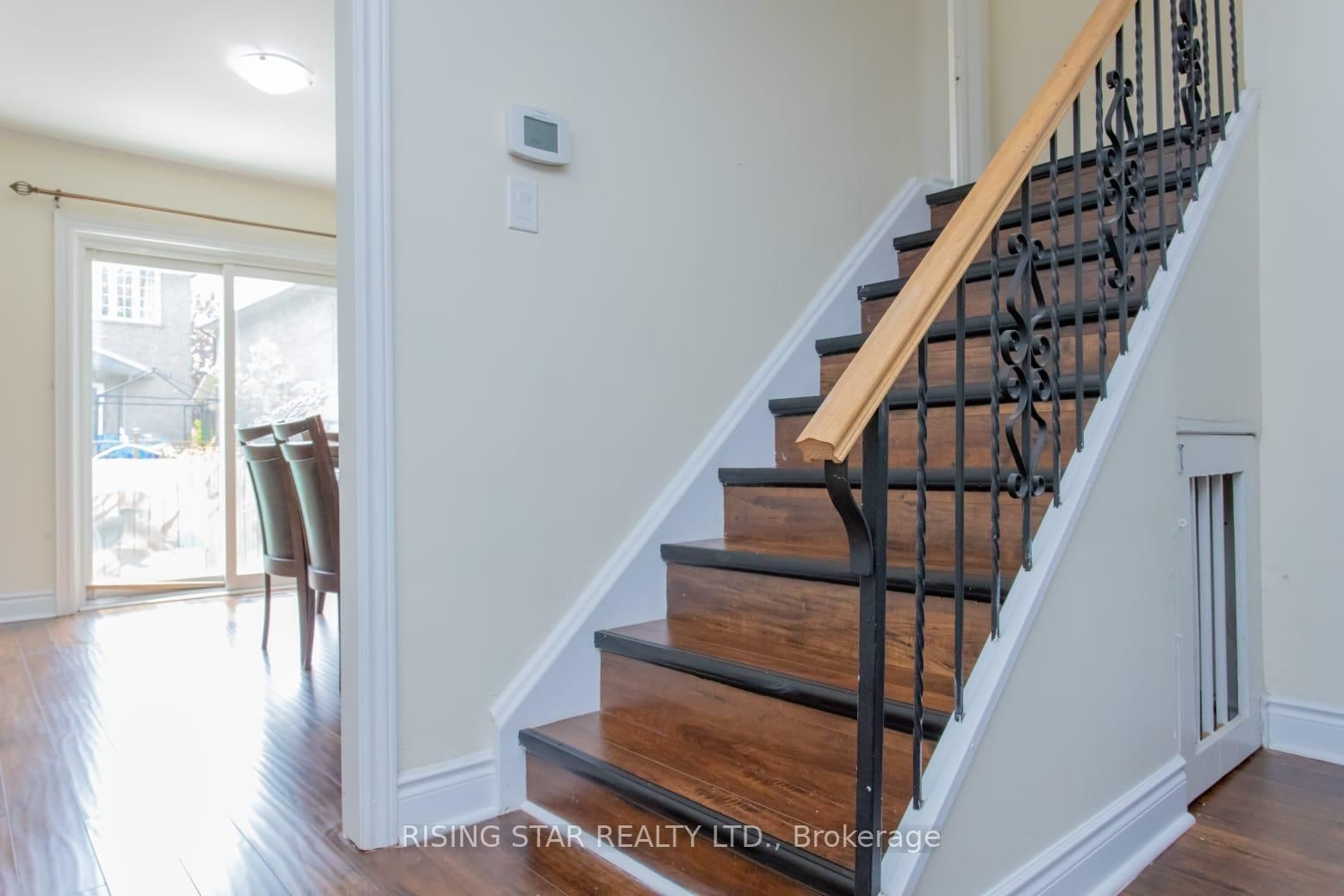 1328 Cawthra Road - Photo 21
