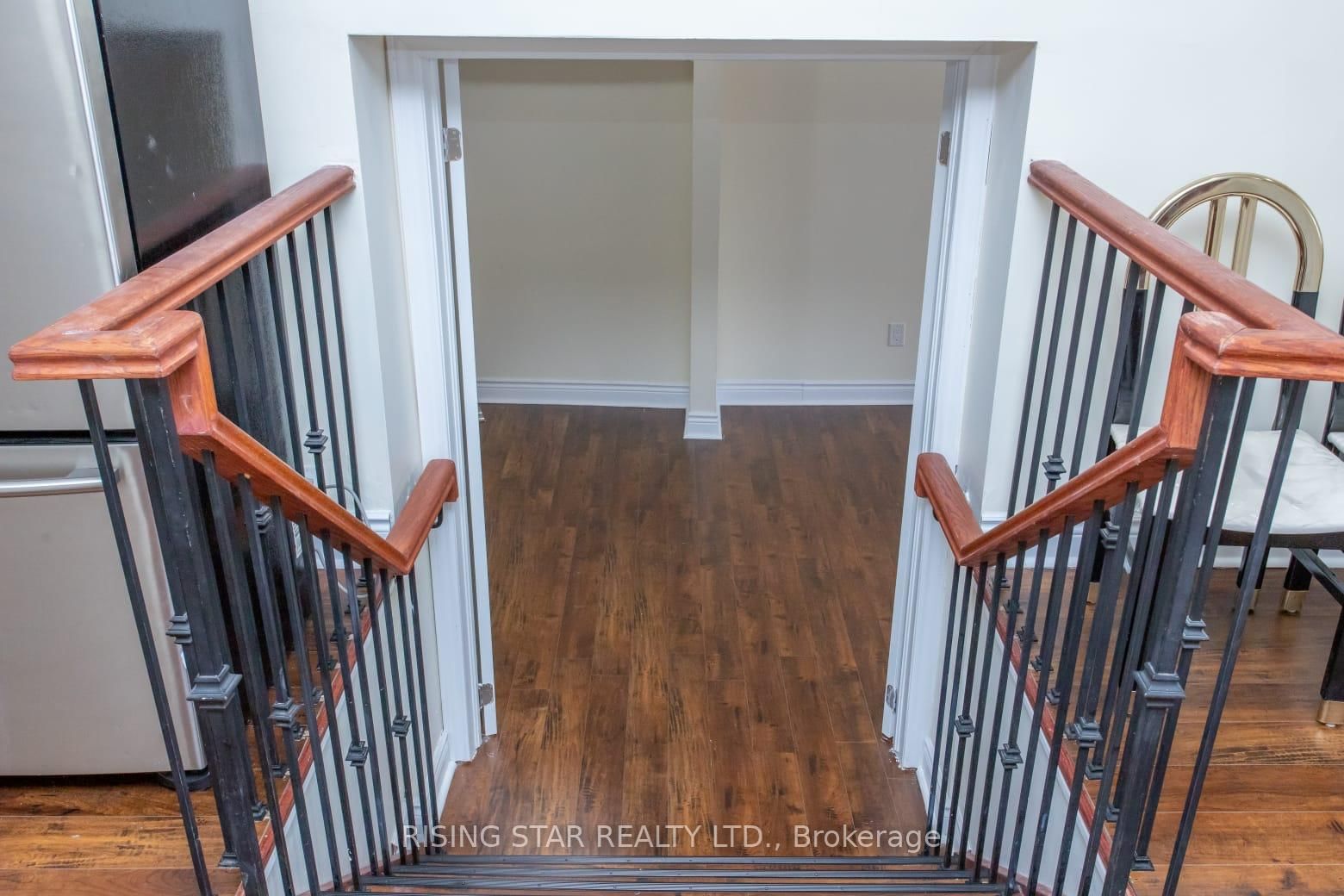 1328 Cawthra Road - Photo 24