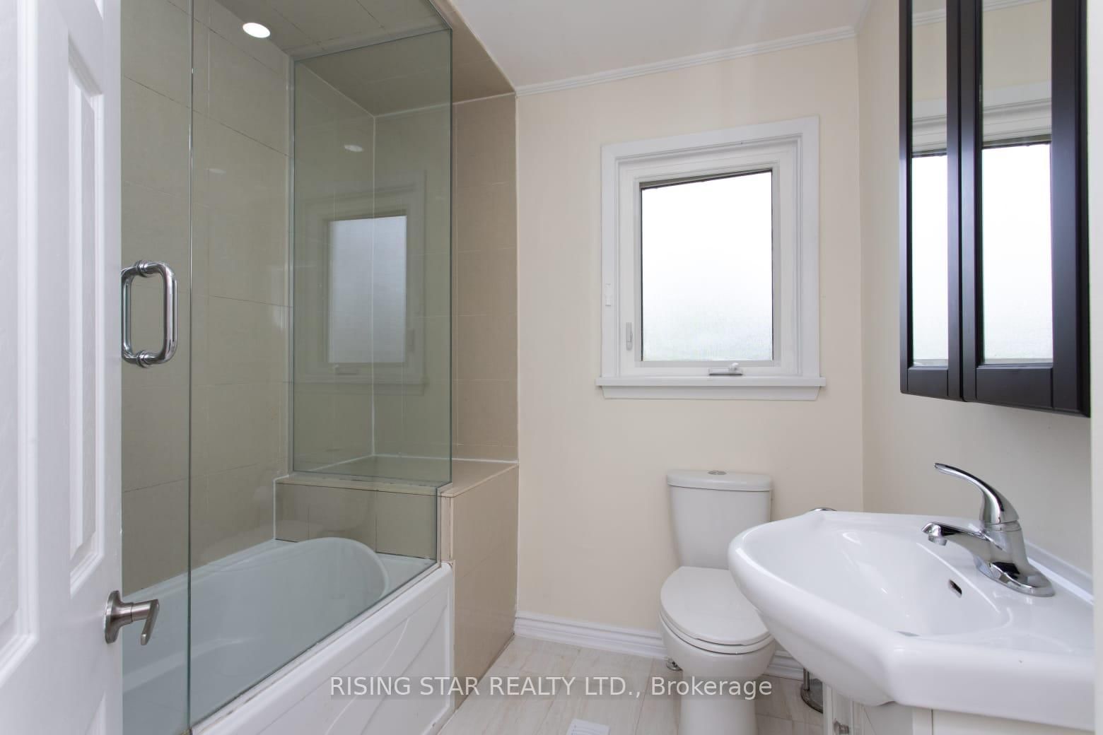 1328 Cawthra Road - Photo 38