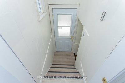 1328 Cawthra Road — photo 5