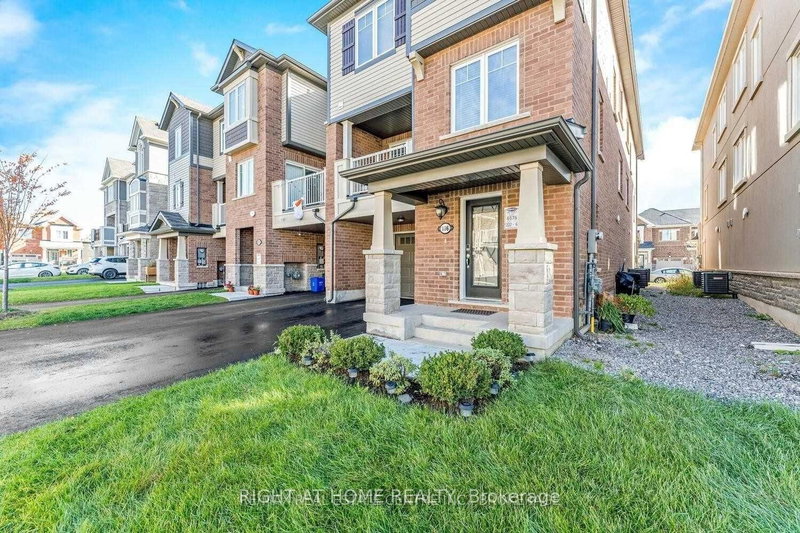 home for lease on 886 Cactus Pt