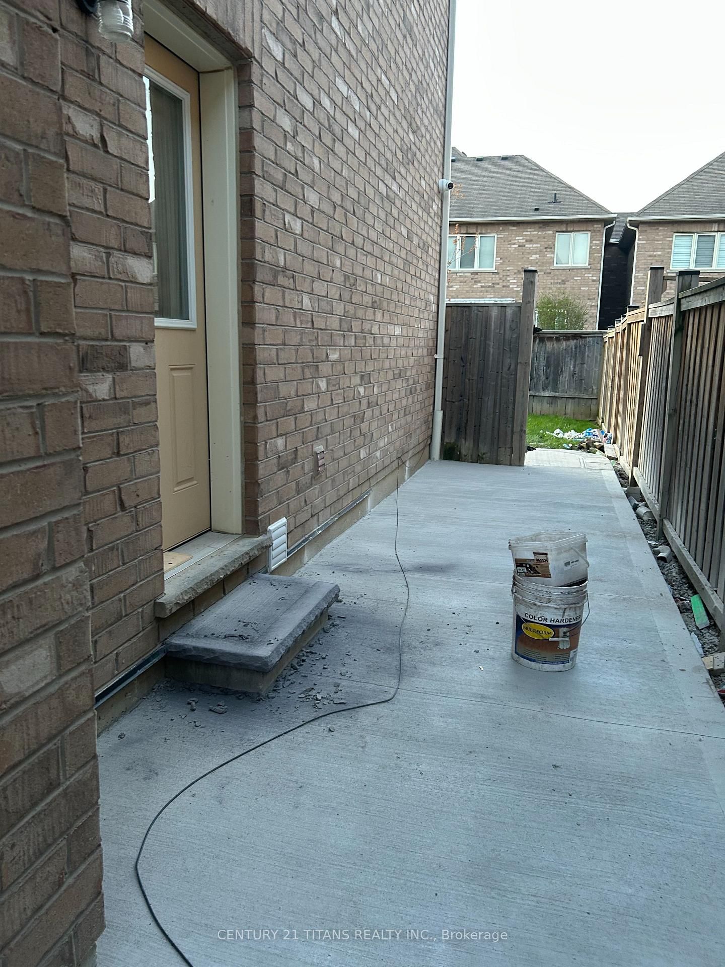 Detached House leased at Bsmt-43 Shediac Road, Brampton, Ontario, L6Y 0V9 - Bram West - MLS: W13092030