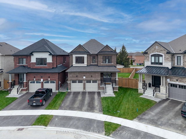 24 Hanton Crescent