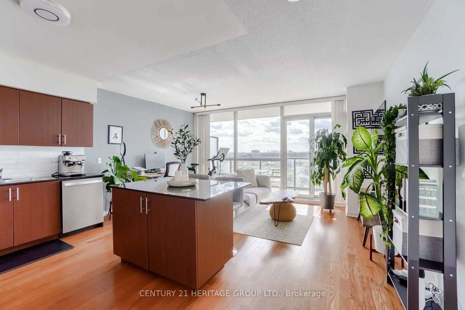 15 Legion Road, Unit 1503