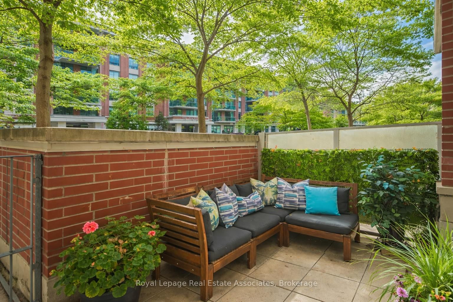80 Port Street E, Unit 107 - Photo 18