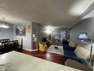 145 Hillcrest Mississauga,ON L5B 3Z1 — Photo 7