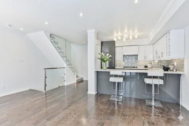 215 - 50 Joe Shuster Way