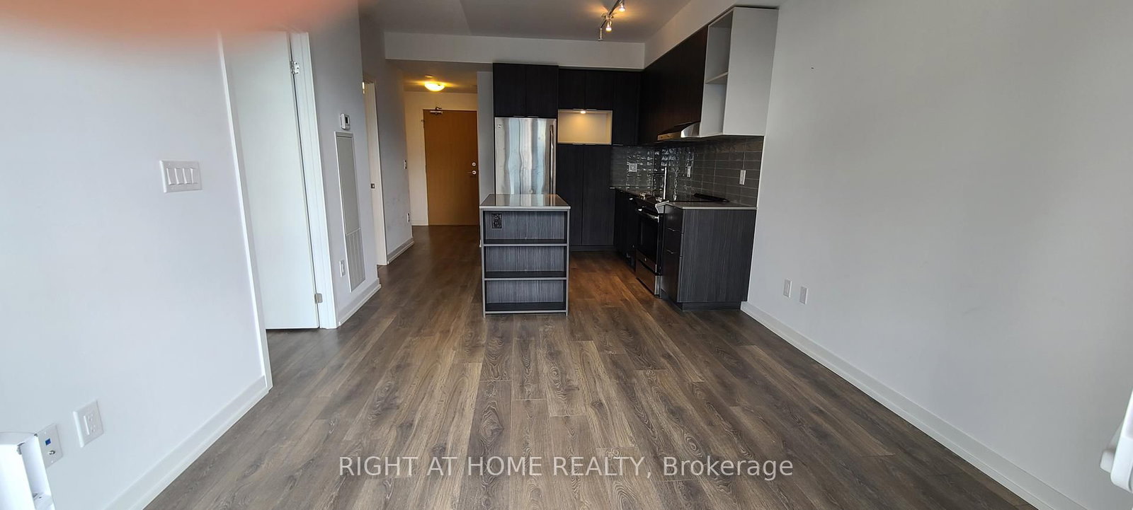2520 Eglinton Avenue W, Unit 1817 - Photo 12