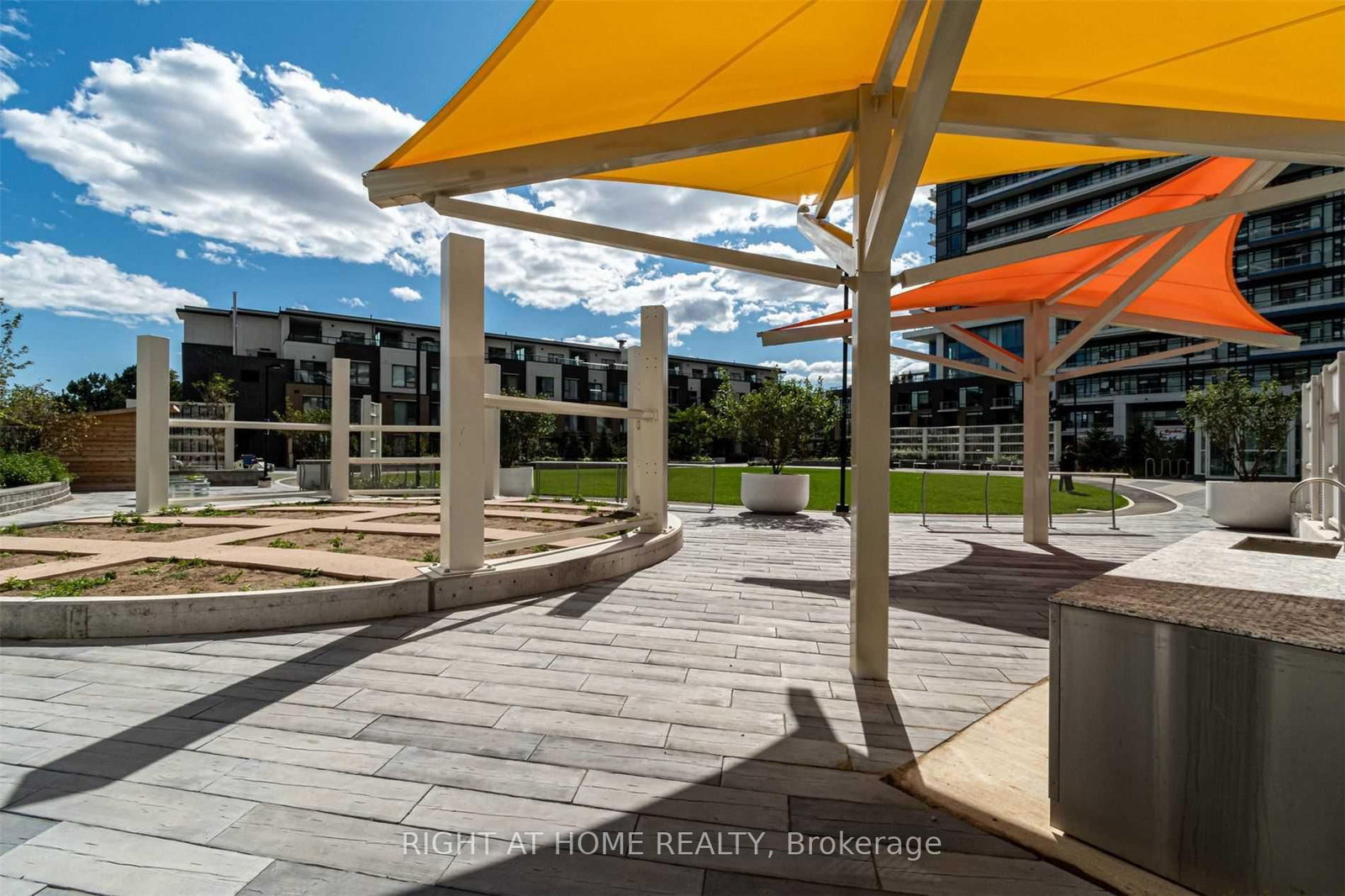 2520 Eglinton Avenue W, Unit 1817 - Photo 5