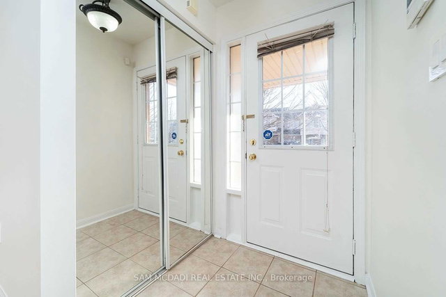 2447 Baintree Crescent