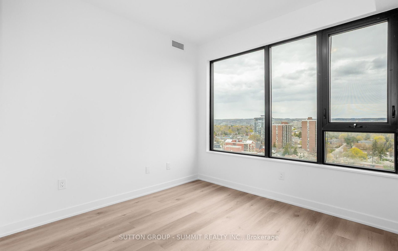 2075 Lakeshore Road, Unit 1402 - Photo 11