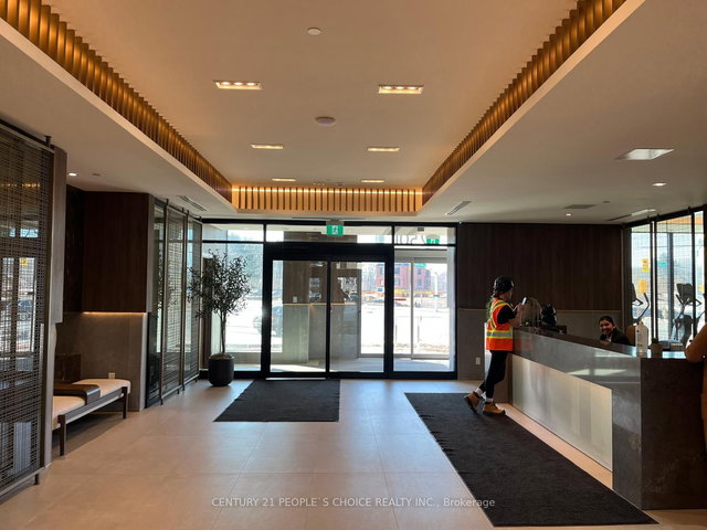 425 - 2501 Saw Whet Boulevard S