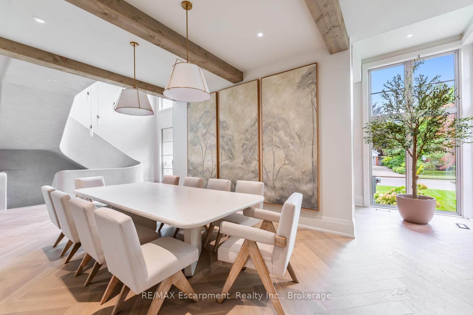 304 Pomona Avenue • Burlington, ON photo 11