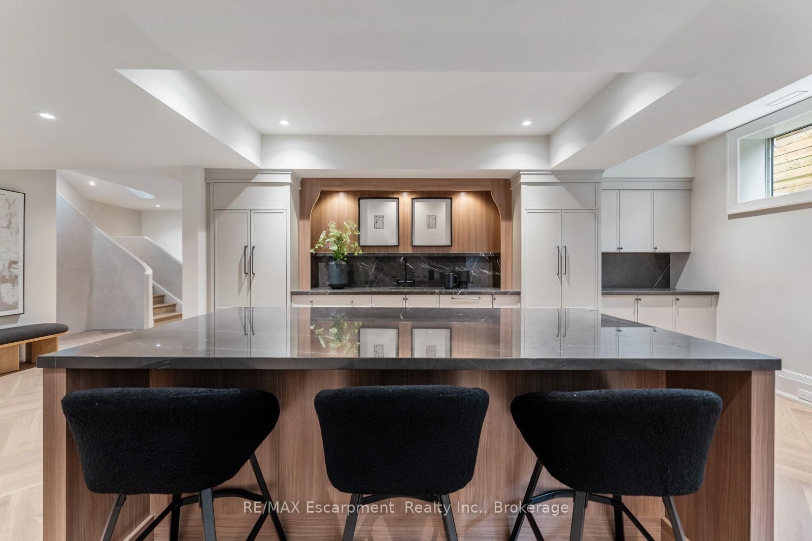 304 Pomona Avenue • Burlington, ON photo 36
