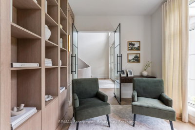 304 Pomona Avenue • Burlington, ON photo 9