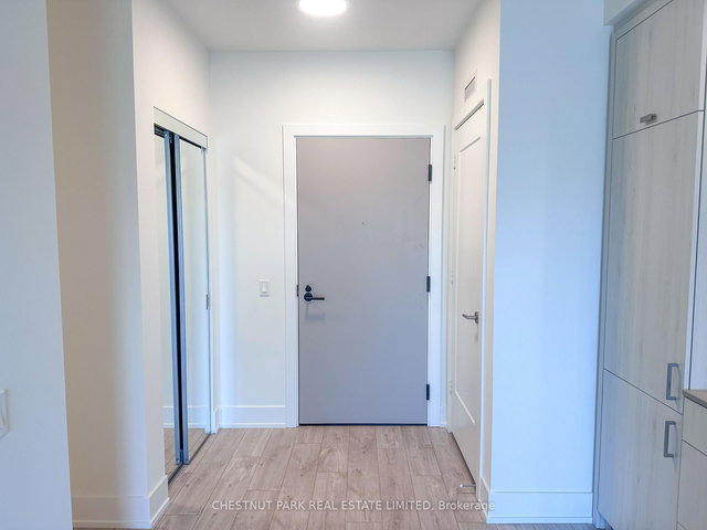 858 Dupont Street