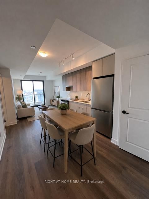 2075 Lakeshore Road, Unit 1710