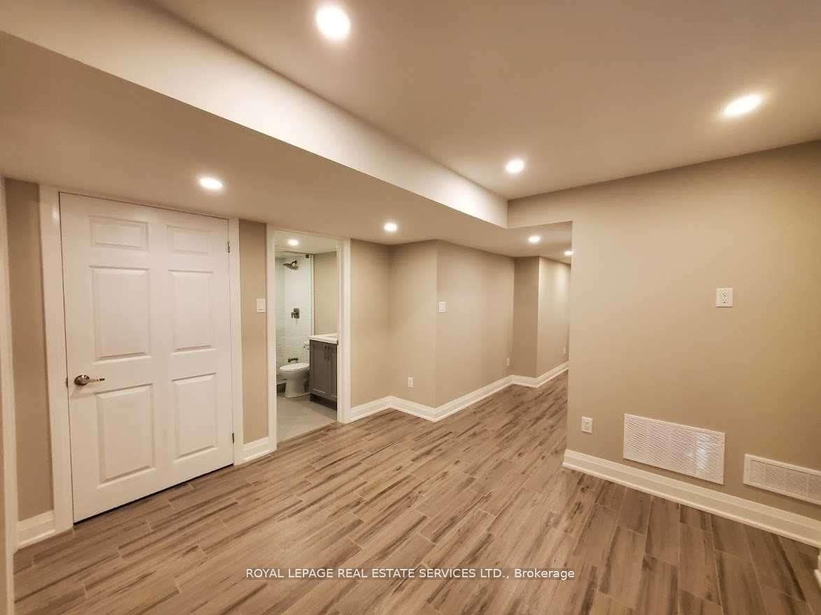 39 Vezna Crescent, Unit Bsmt - Photo 8