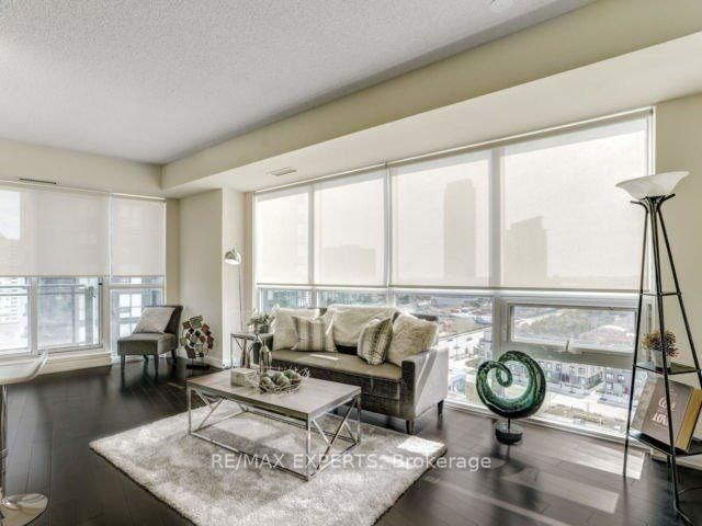 1002 - 510 Curran Place