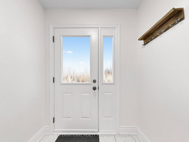 33 Danesbury Crescent