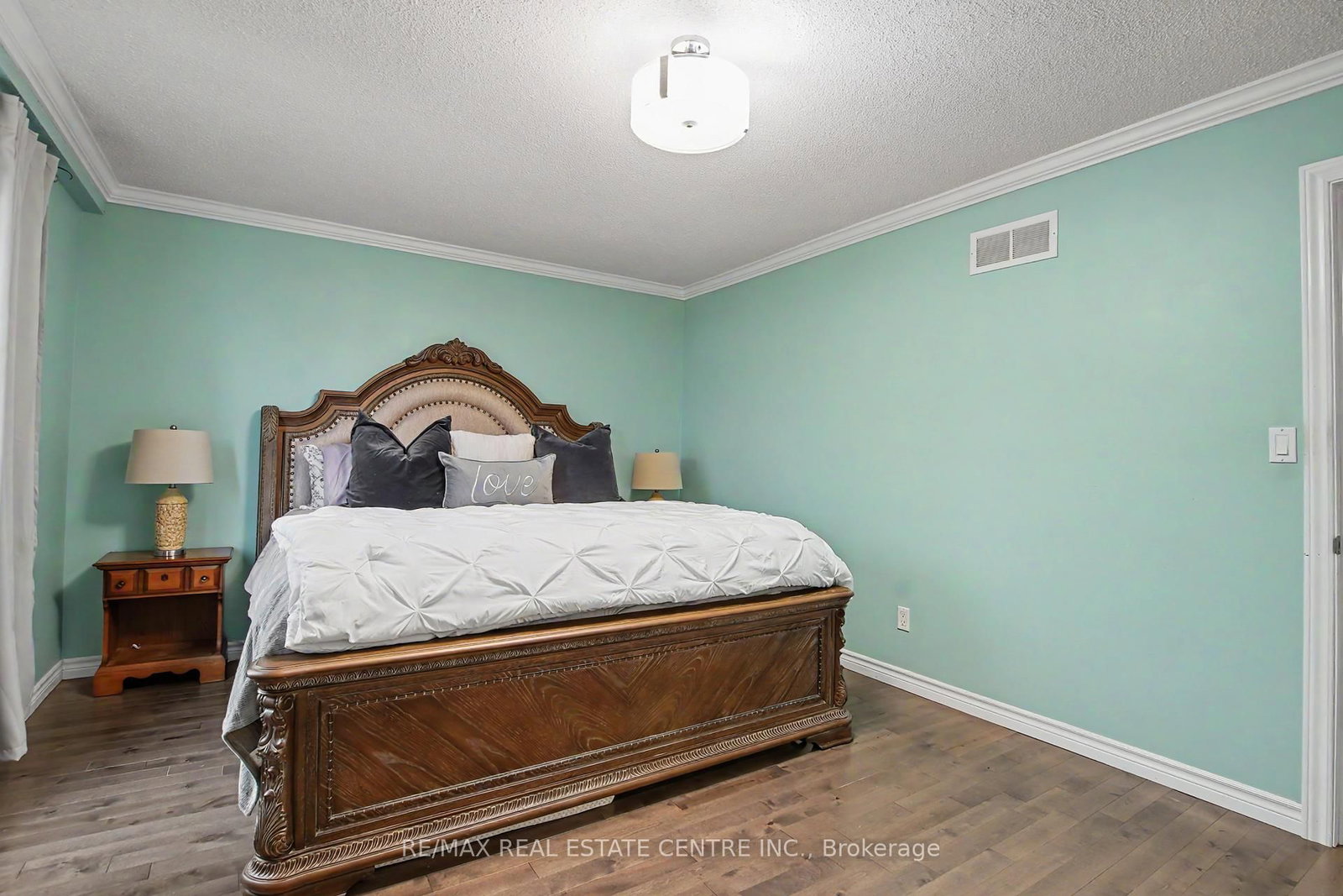 569 Vanier Drive - Photo 33