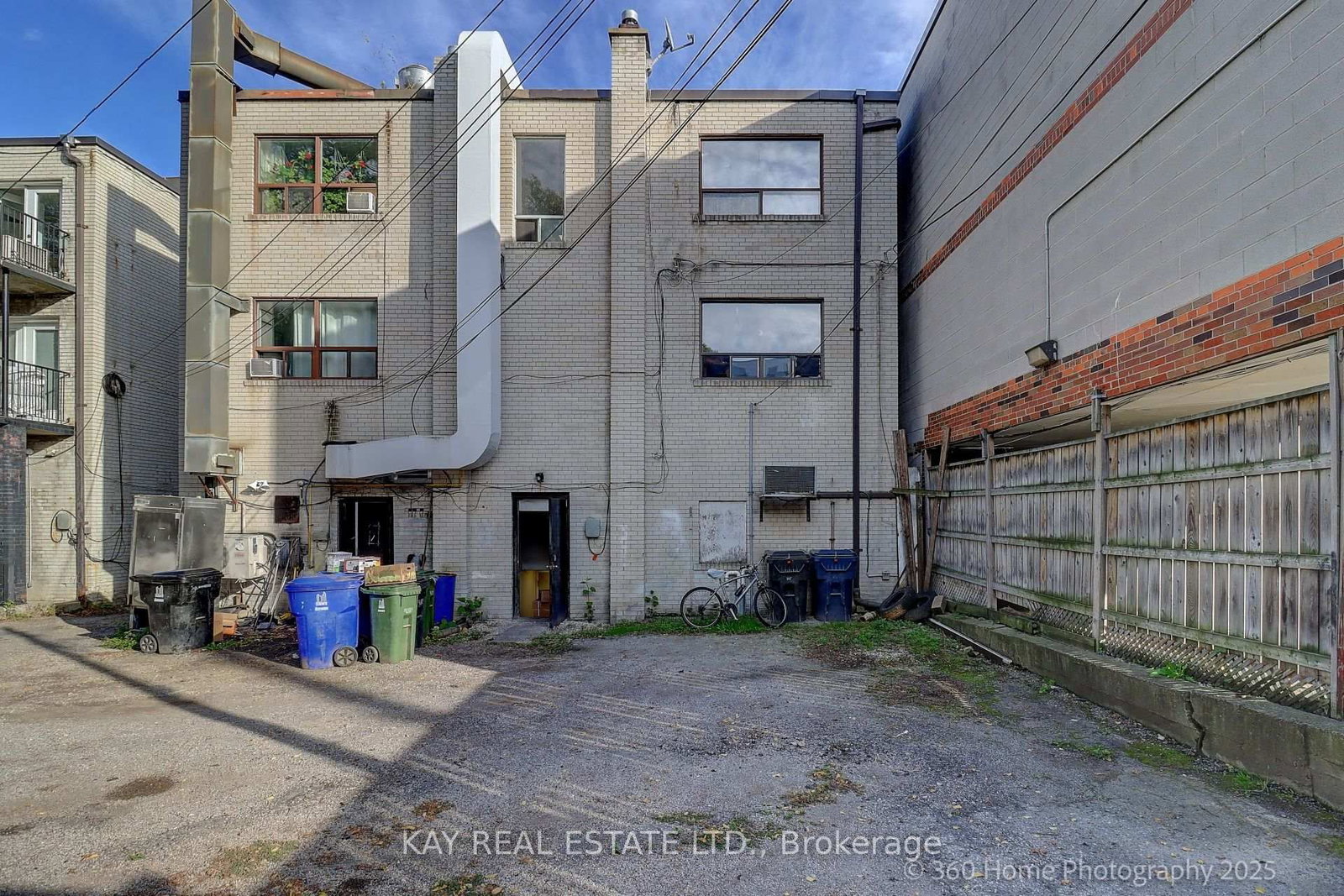 2316 Lake Shore Boulevard W - Photo 2