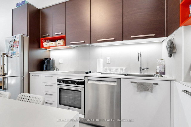 301 - 36 Park Lawn Road