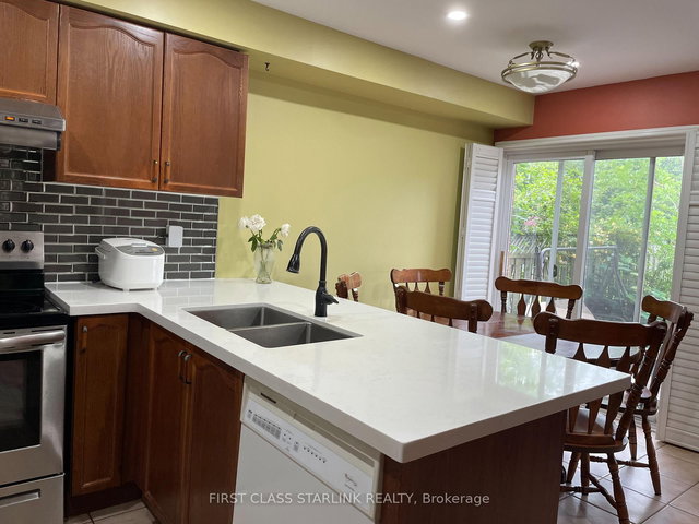 461 Pondview Place