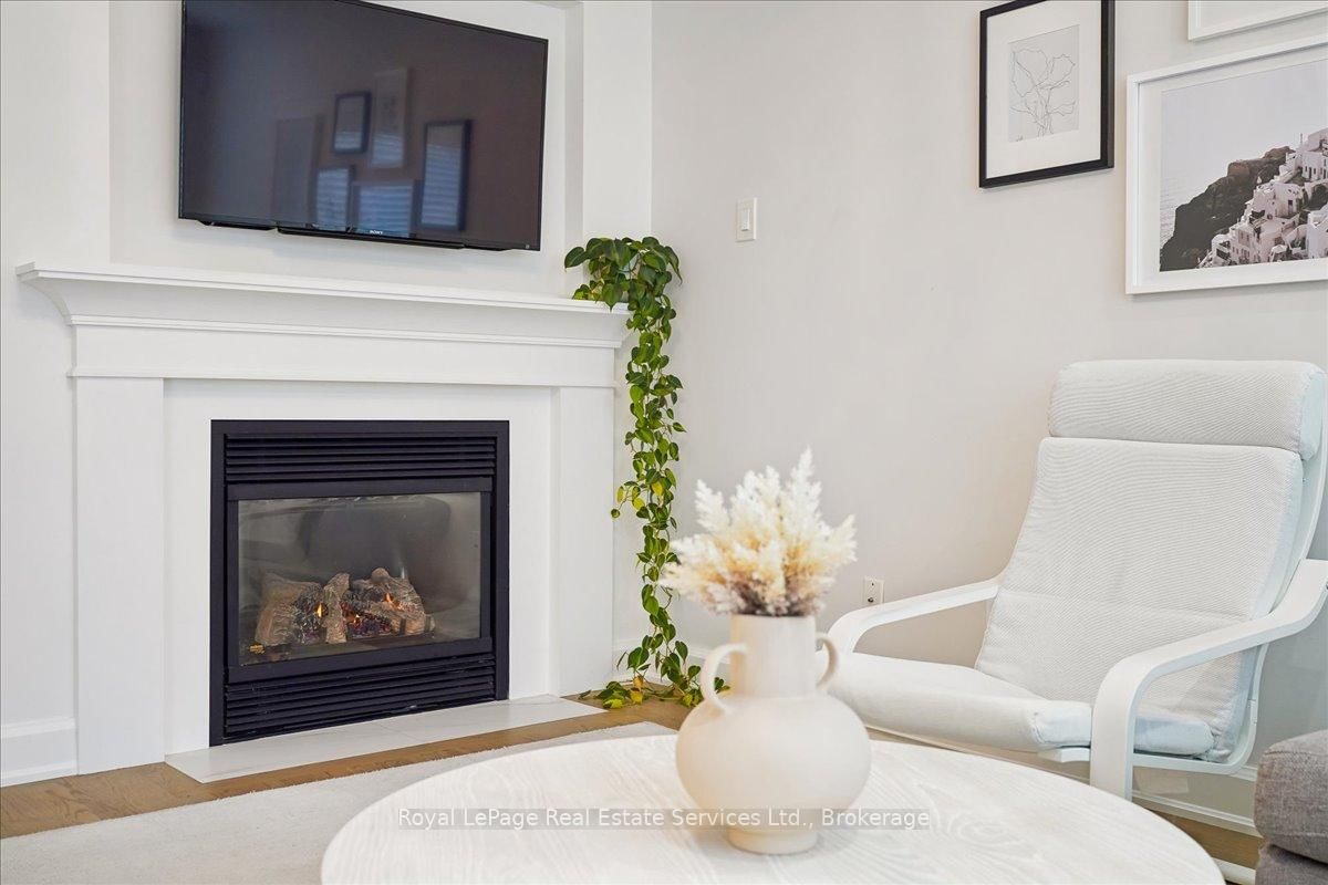 2347 Hollybrook Drive - Photo 11