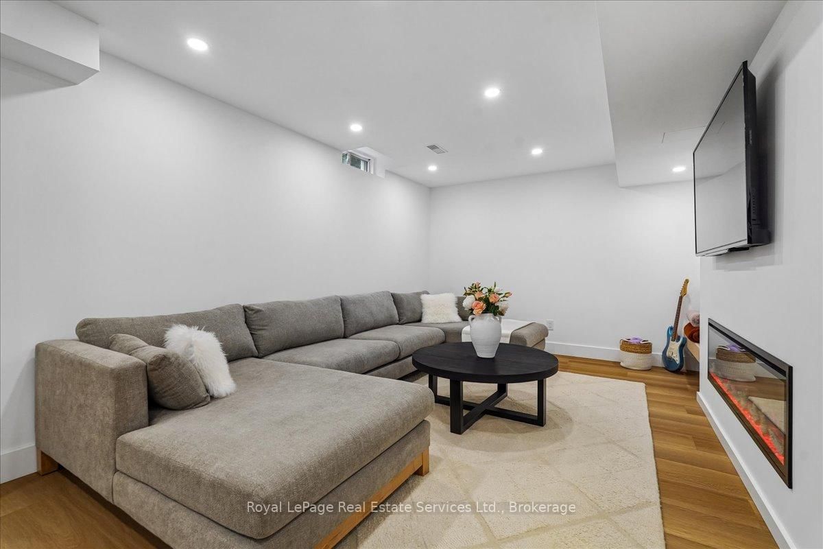 2347 Hollybrook Drive - Photo 35