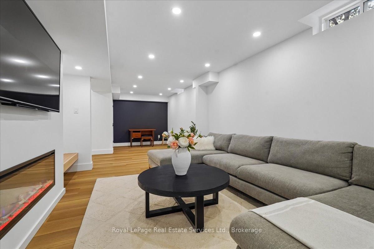 2347 Hollybrook Drive - Photo 36