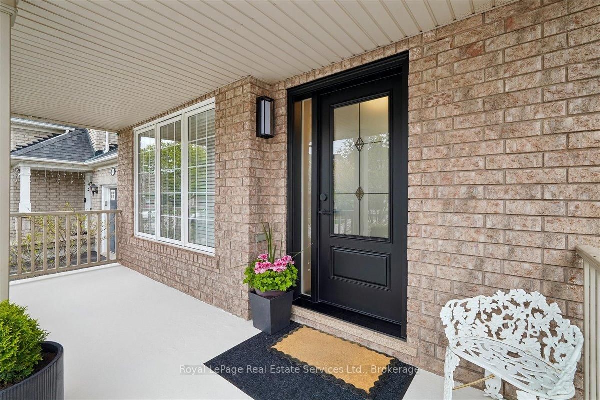 2347 Hollybrook Drive - Photo 4