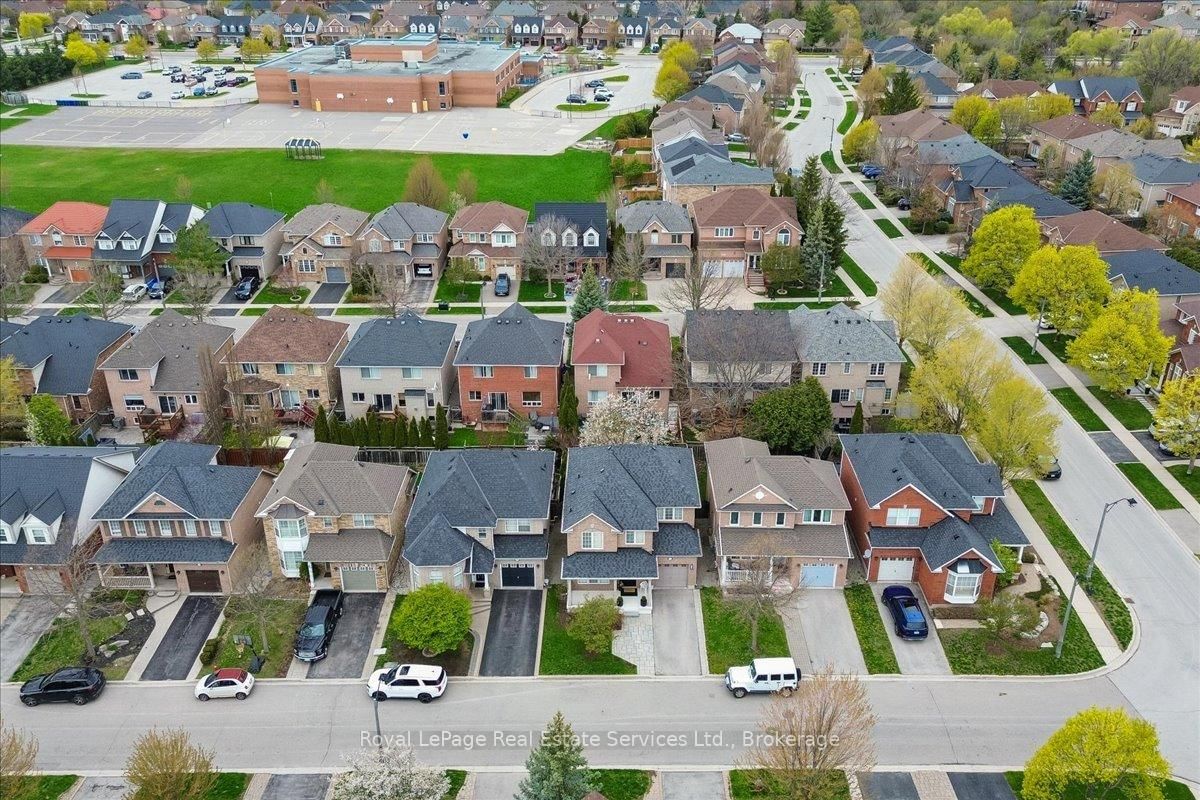 2347 Hollybrook Drive - Photo 43