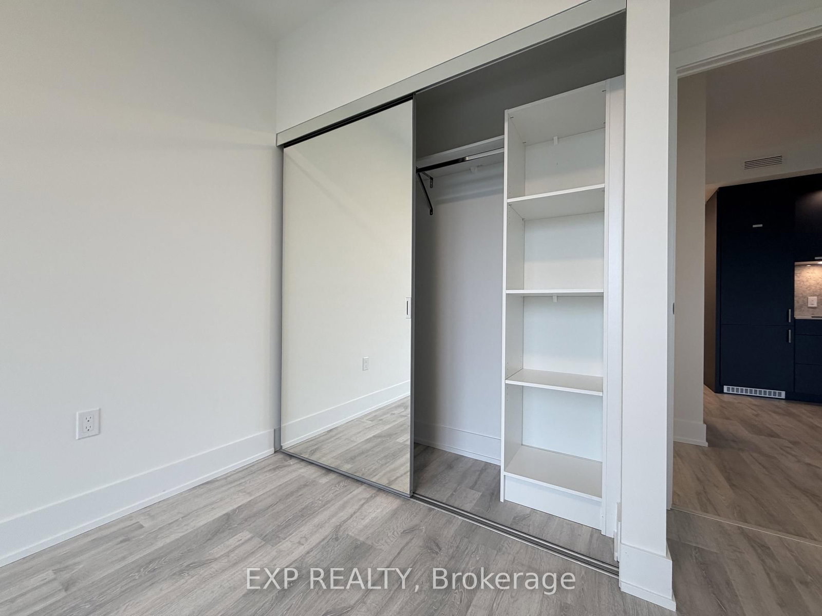 858 Dupont Street, Unit 611 - Photo 8