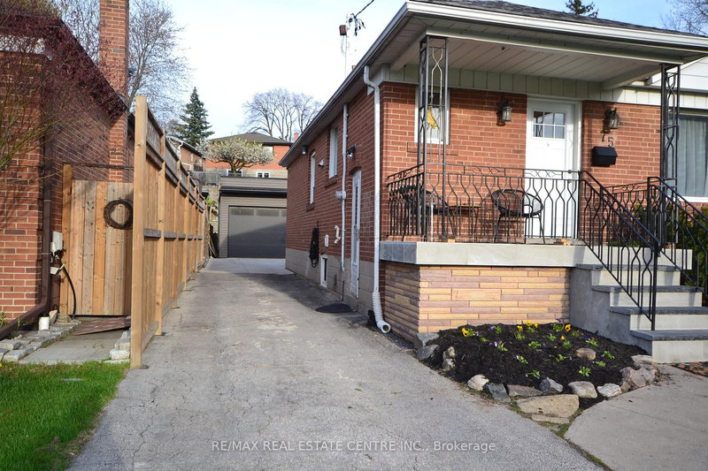 75 Cynthia Rd, Toronto, M6N 2P8 | Image 3