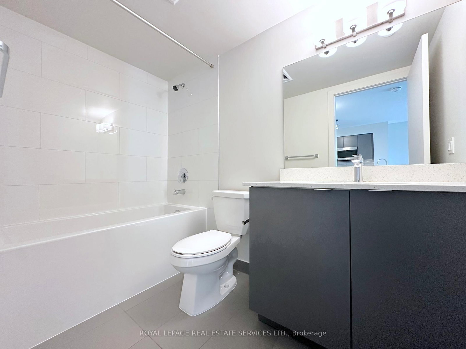 3385 Dundas Street W, Unit 514 - Photo 8
