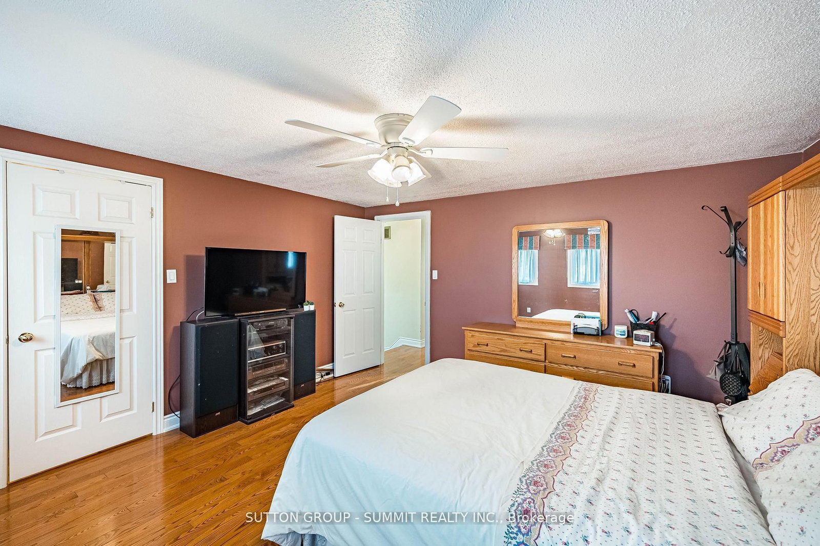 4284 SAWMILL VALLEY Drive - Photo 28