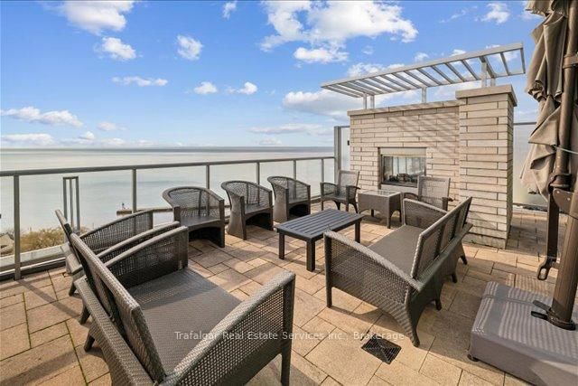 11 Bronte Road, Unit 327 - Photo 36