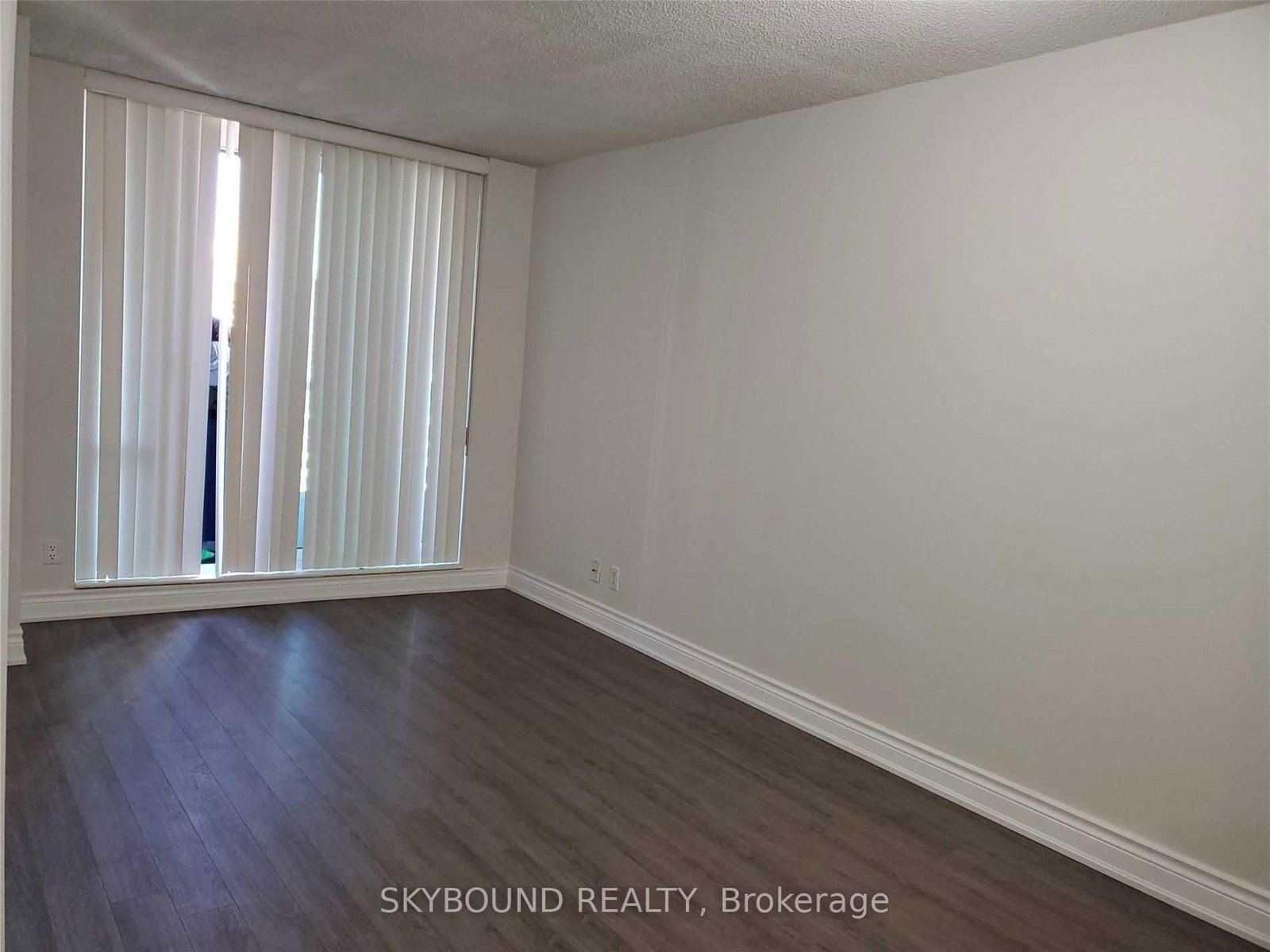 33 Elm Drive W, Unit 807 - Photo 6