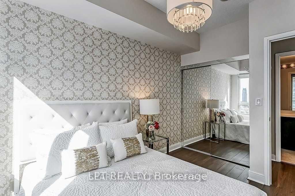 90 Absolute Avenue, Unit 1508 - Photo 20