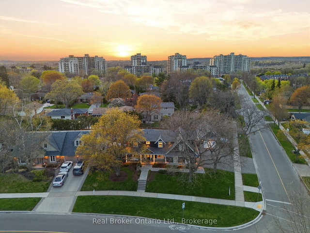 145 Northshore Boulevard W