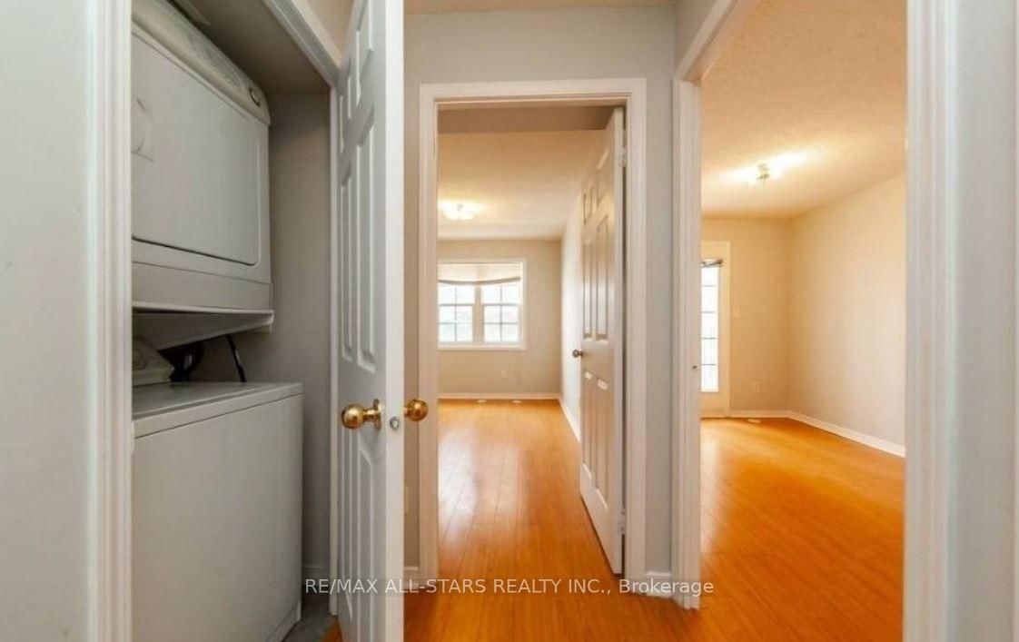 37 Four Winds Drive, Unit 105 - Photo 13